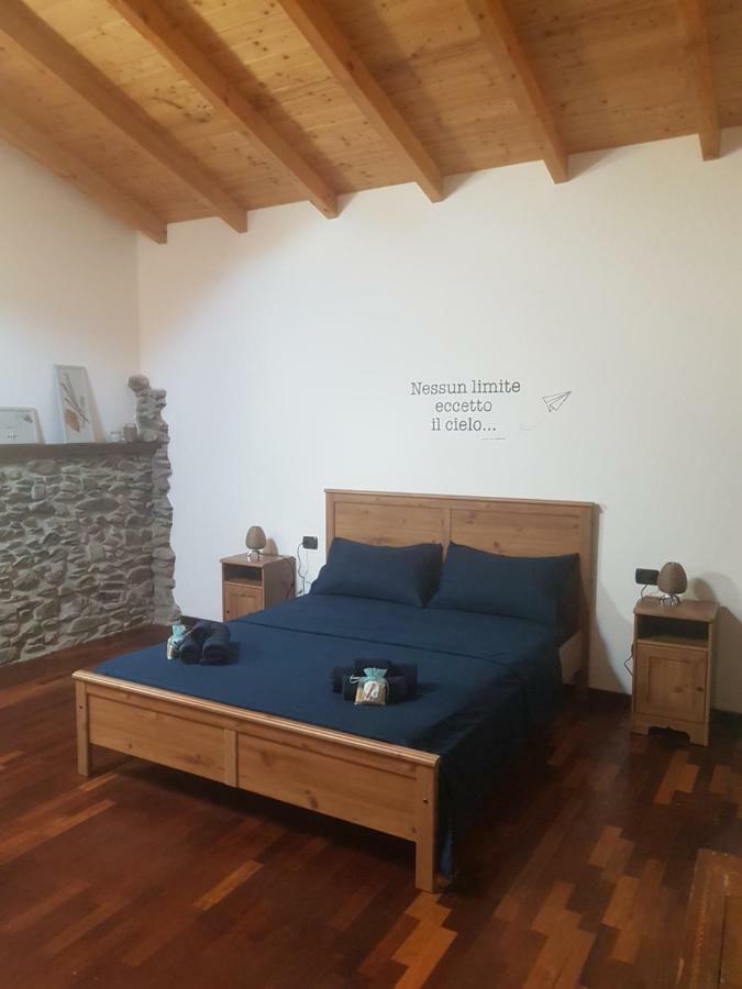 A Casa Di Sole Apartment Brovello-Carpugnino Bagian luar foto