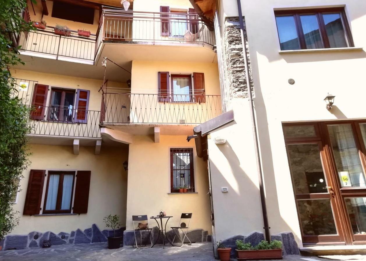 A Casa Di Sole Apartment Brovello-Carpugnino Bagian luar foto